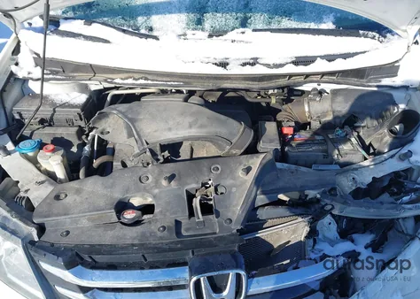 2016 Honda Odyssey Touring/Touring Elite from USA, damaged, VIN 5FNRL5H96GB058429